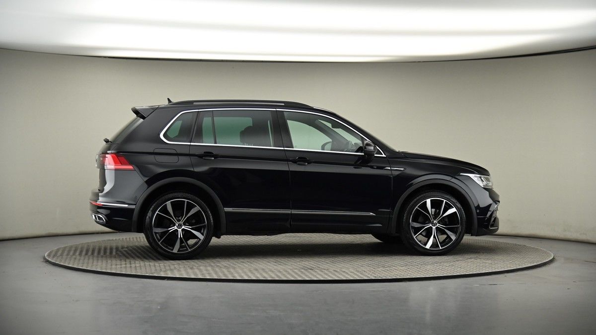 More views of Volkswagen Tiguan