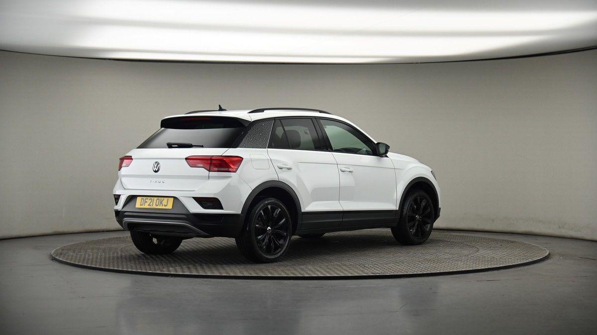 Volkswagen T-Roc Image 7