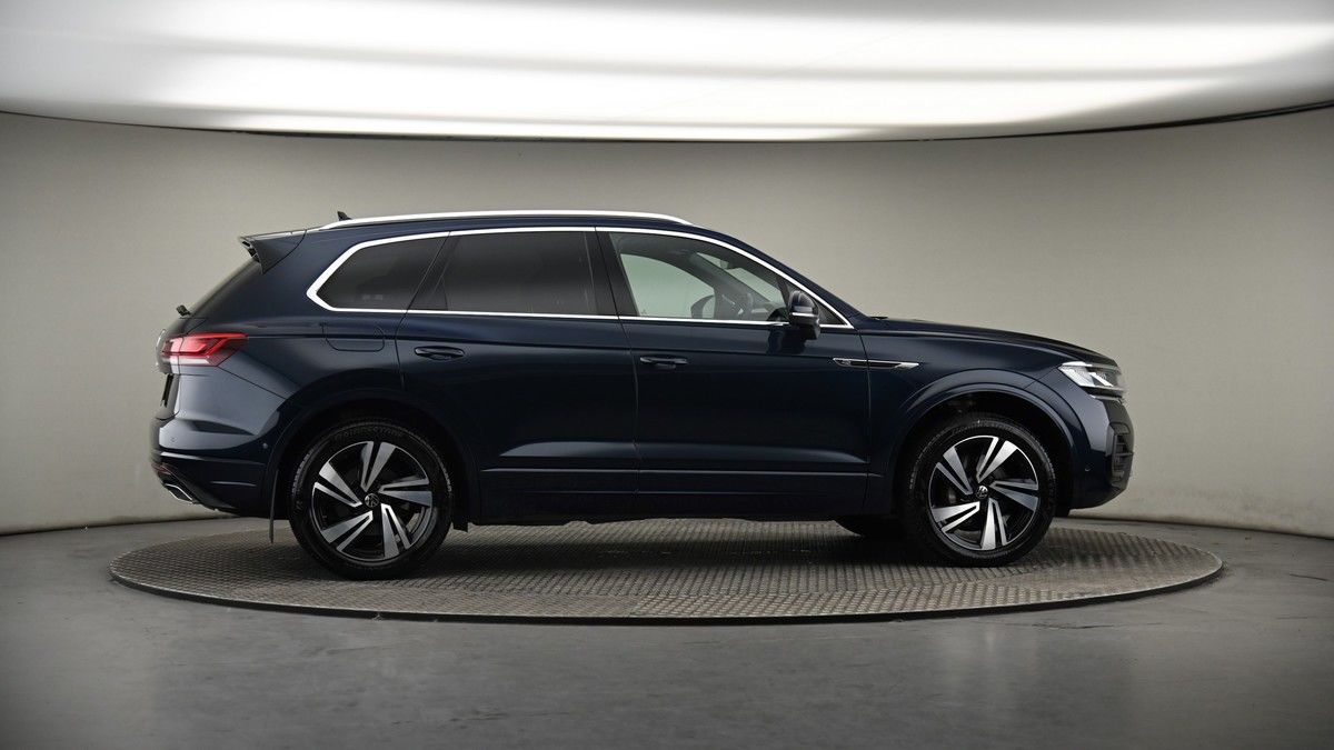 More views of Volkswagen Touareg