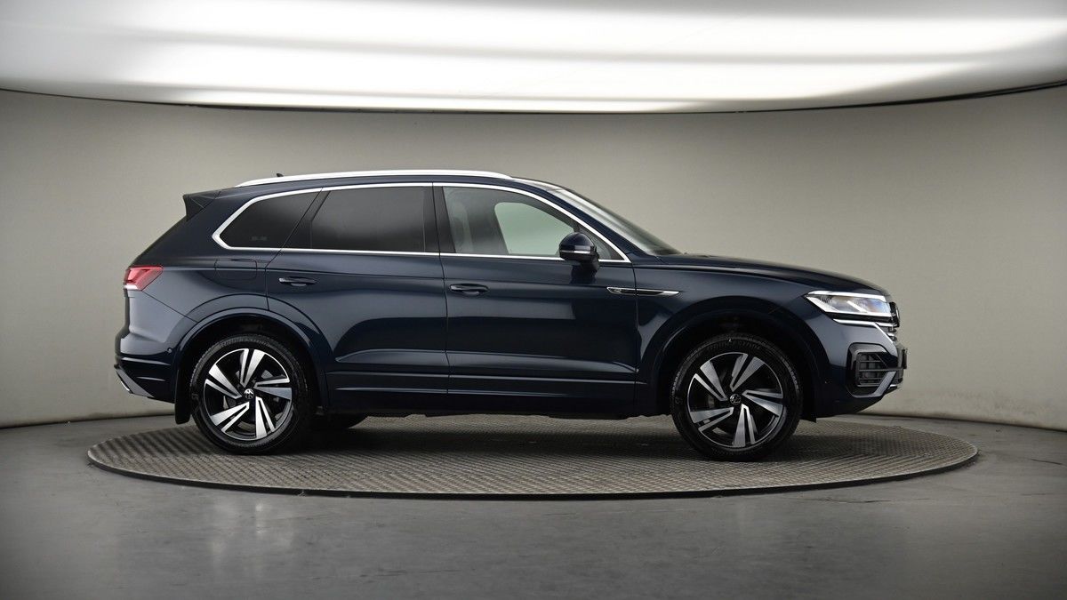 More views of Volkswagen Touareg