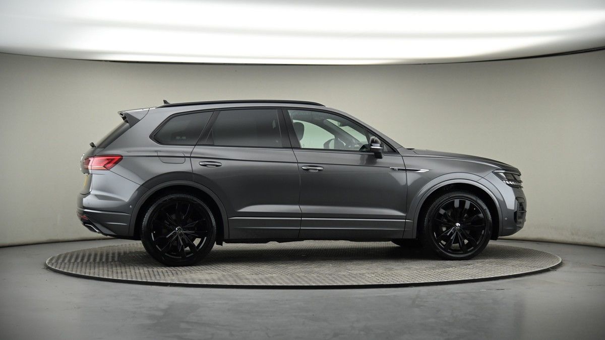 More views of Volkswagen Touareg