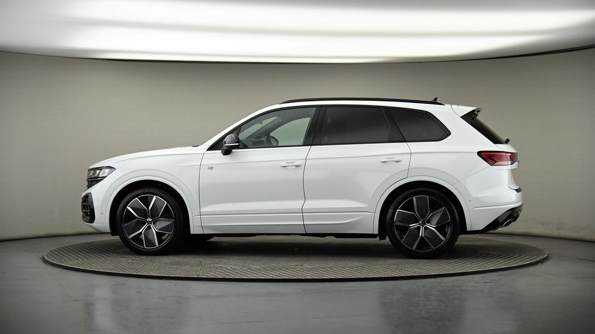 More views of Volkswagen Touareg