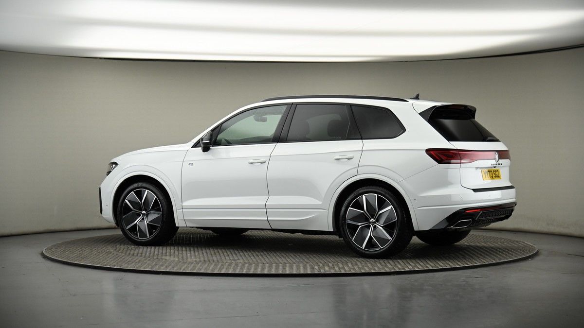 More views of Volkswagen Touareg