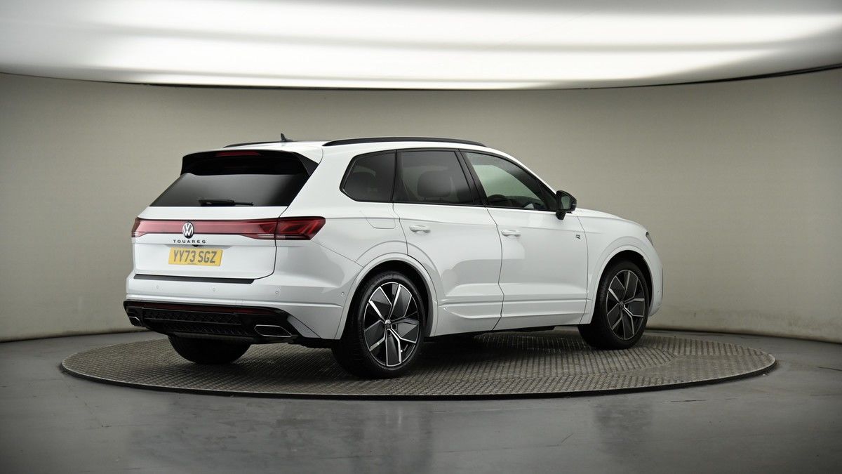 Volkswagen Touareg Image 7