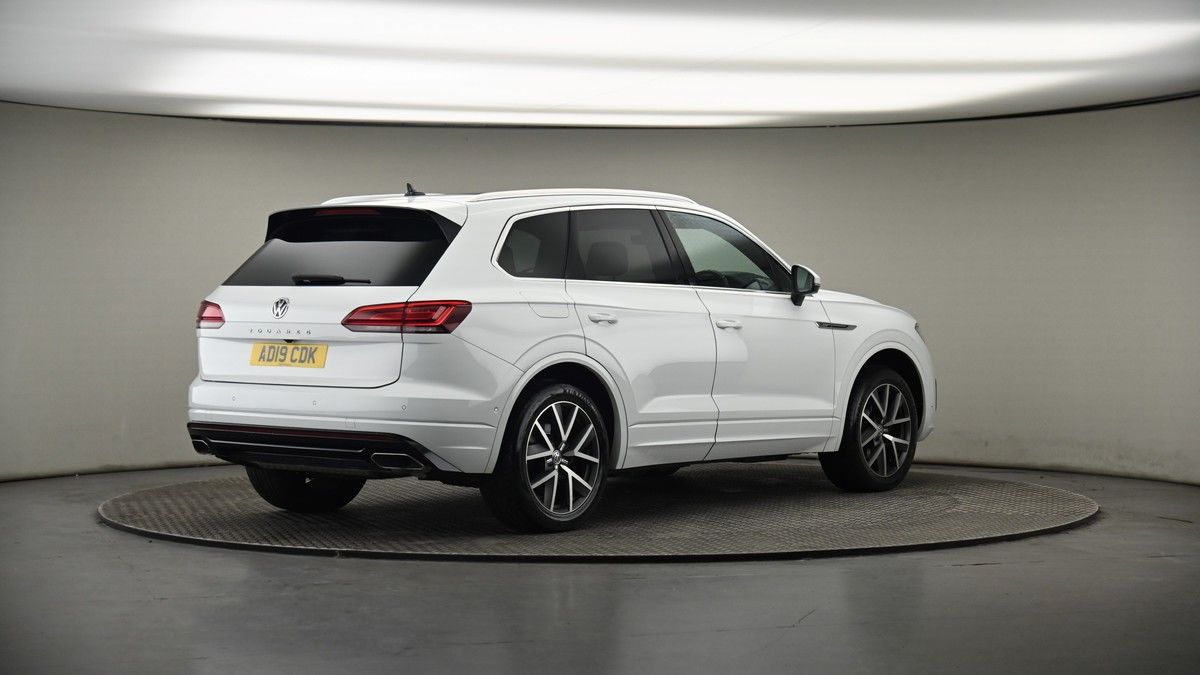 More views of Volkswagen Touareg