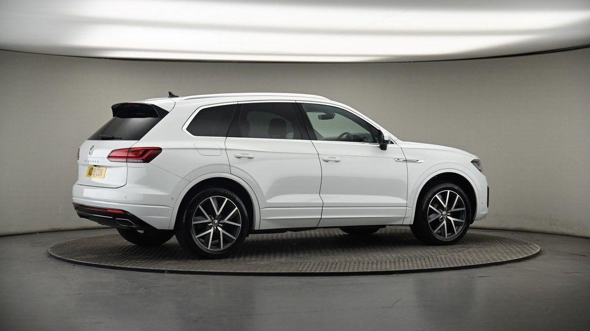 More views of Volkswagen Touareg