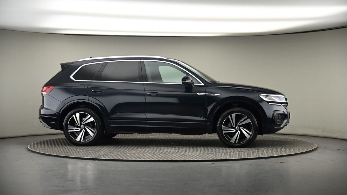 More views of Volkswagen Touareg