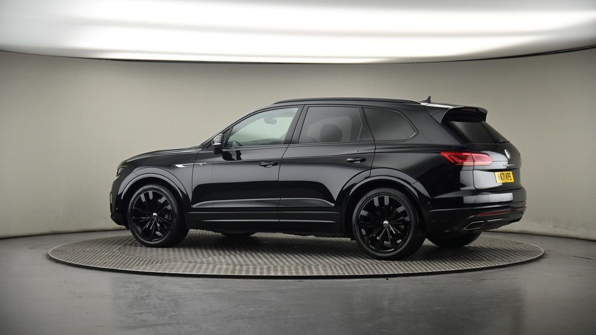 More views of Volkswagen Touareg