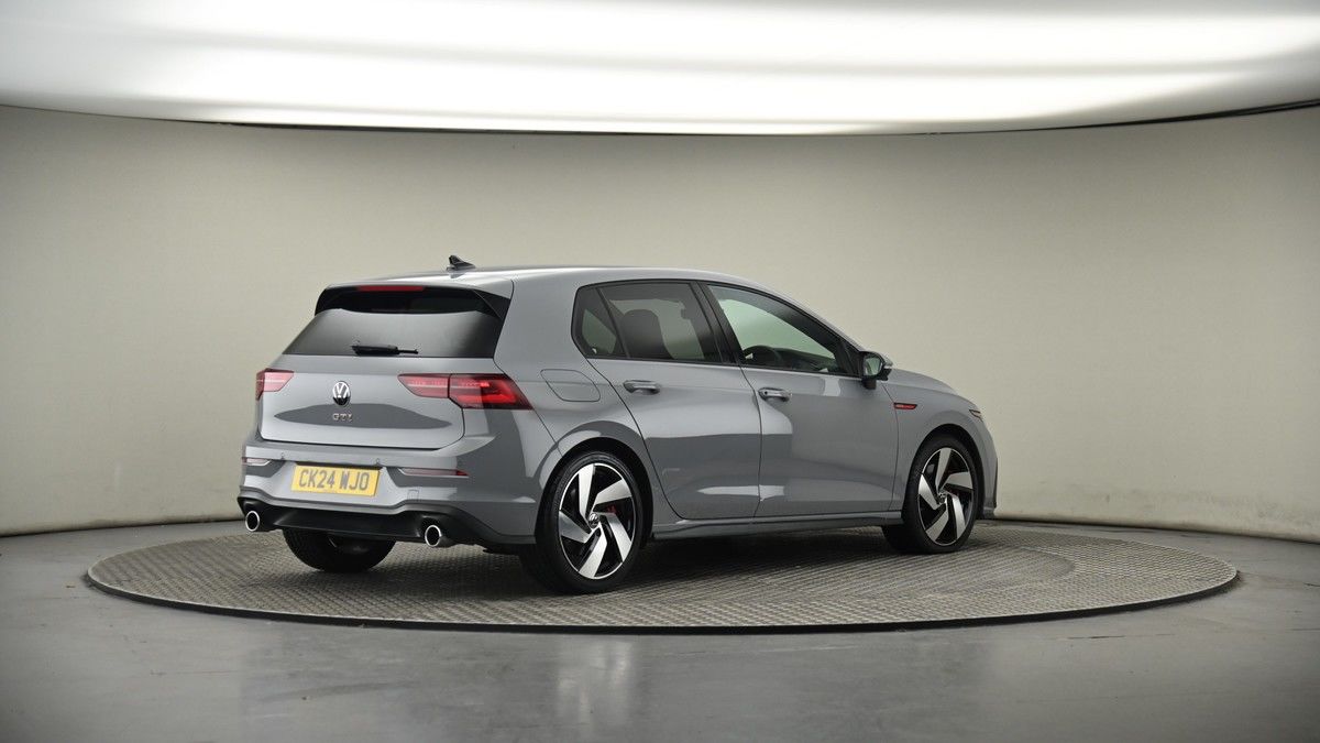 Volkswagen Golf Image 6