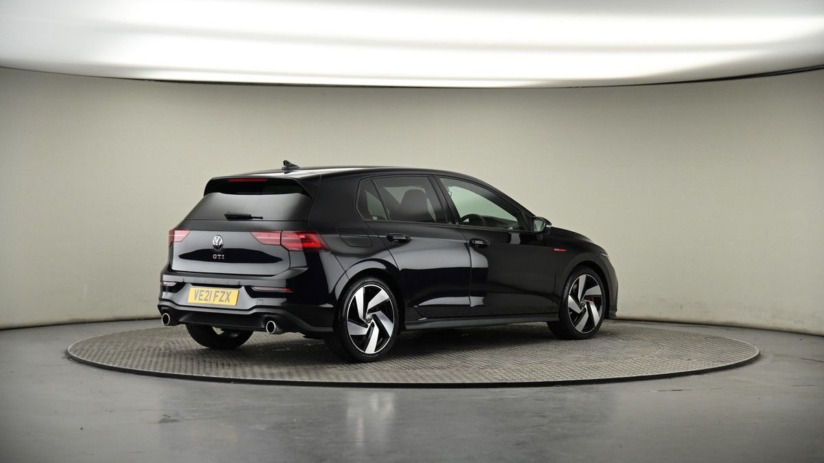 Volkswagen Golf Image 6