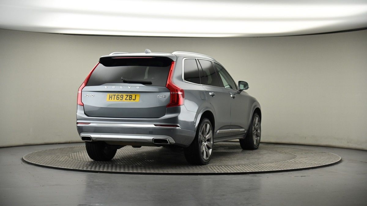 More views of Volvo XC90