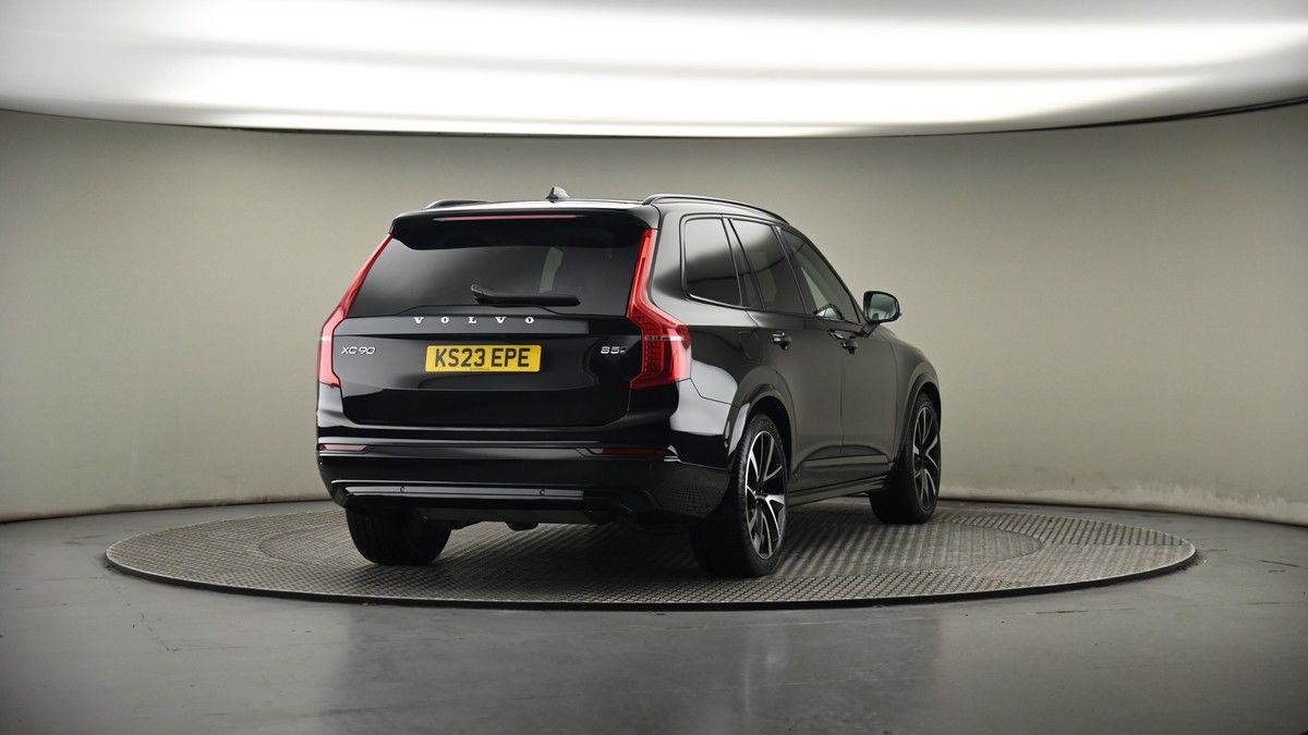 More views of Volvo XC90