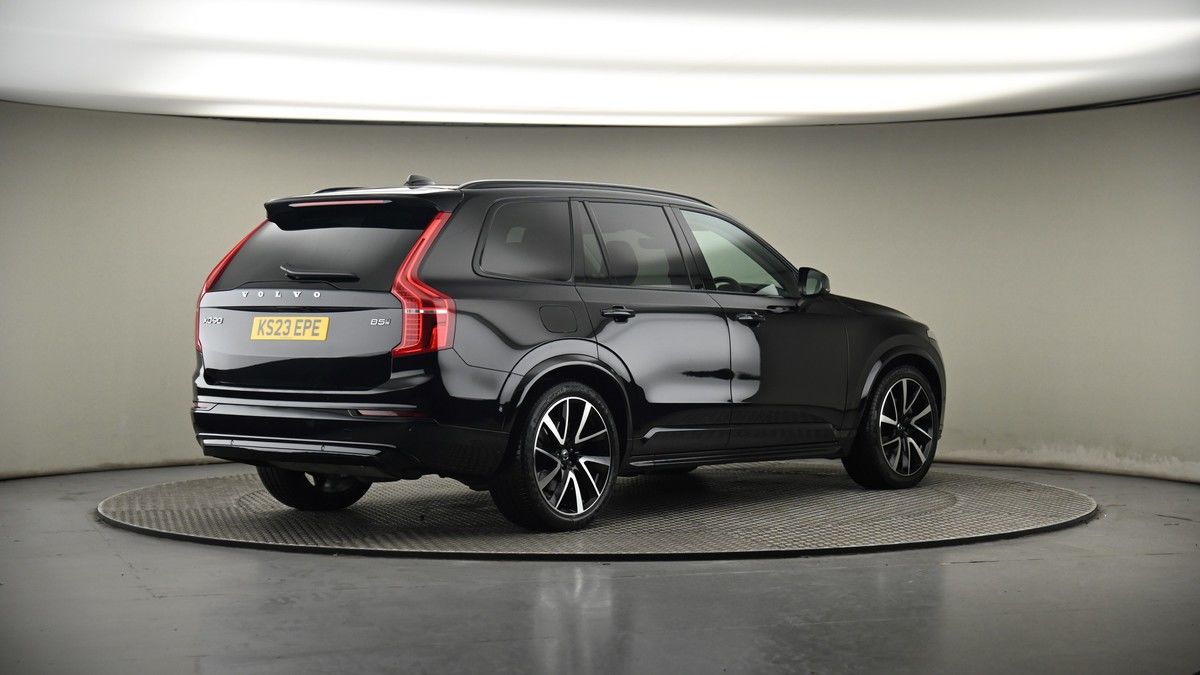 More views of Volvo XC90