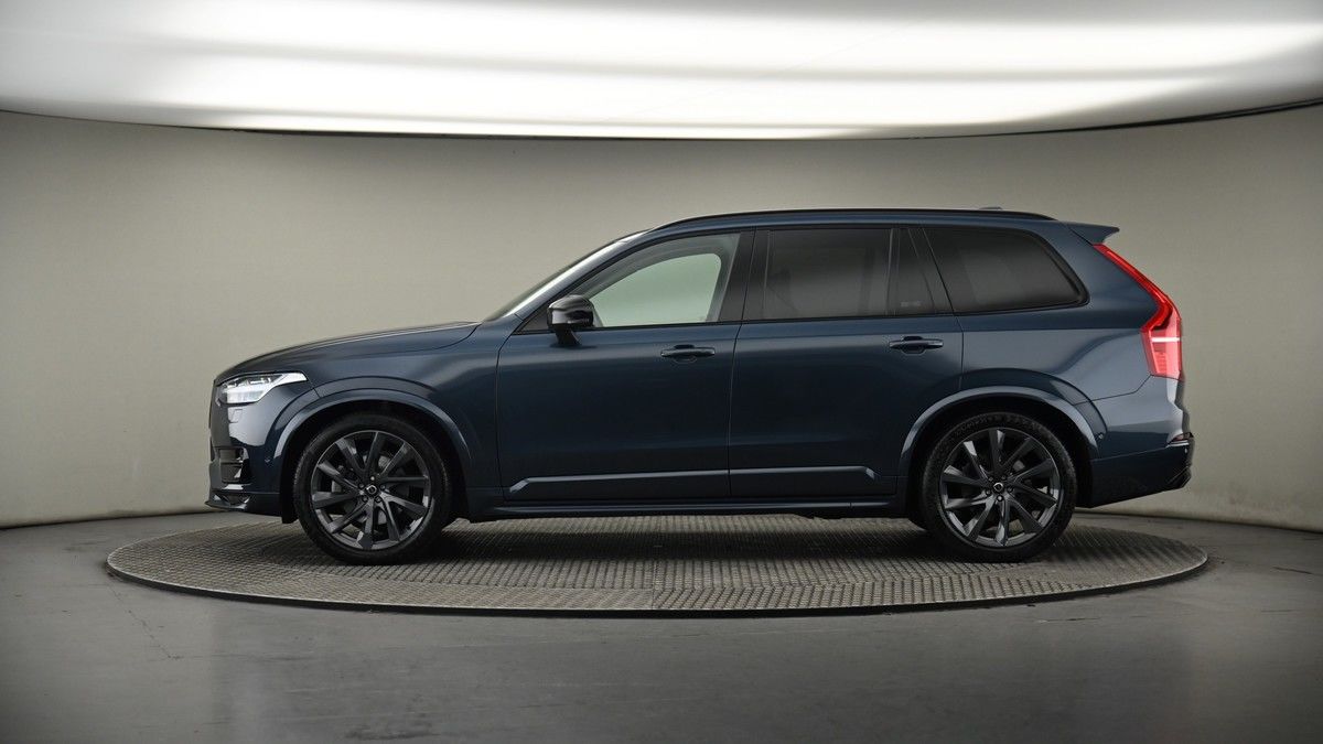 More views of Volvo XC90