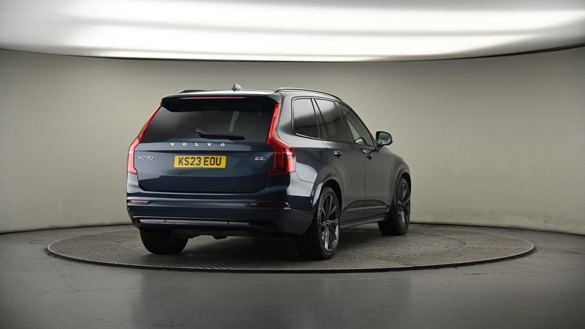 More views of Volvo XC90