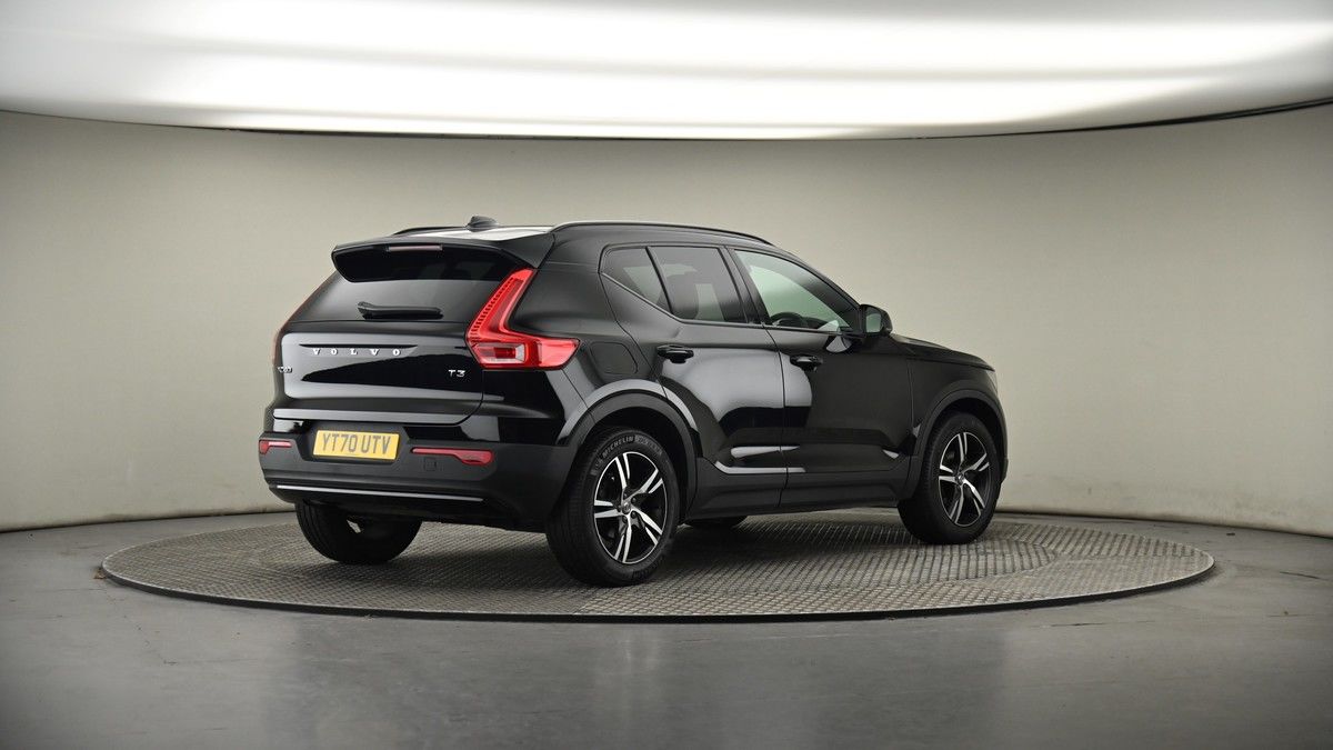 Volvo XC40 Image 7