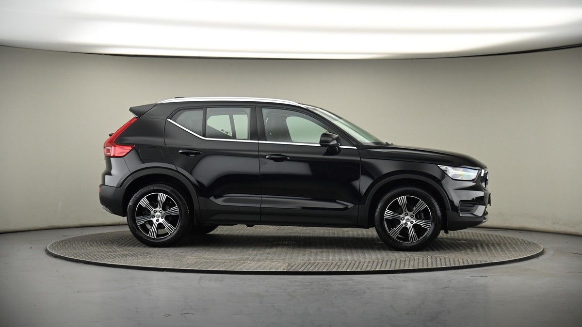 More views of Volvo XC40