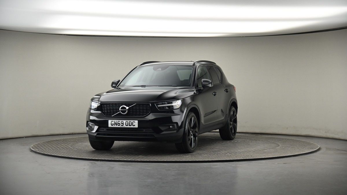 More views of Volvo XC40