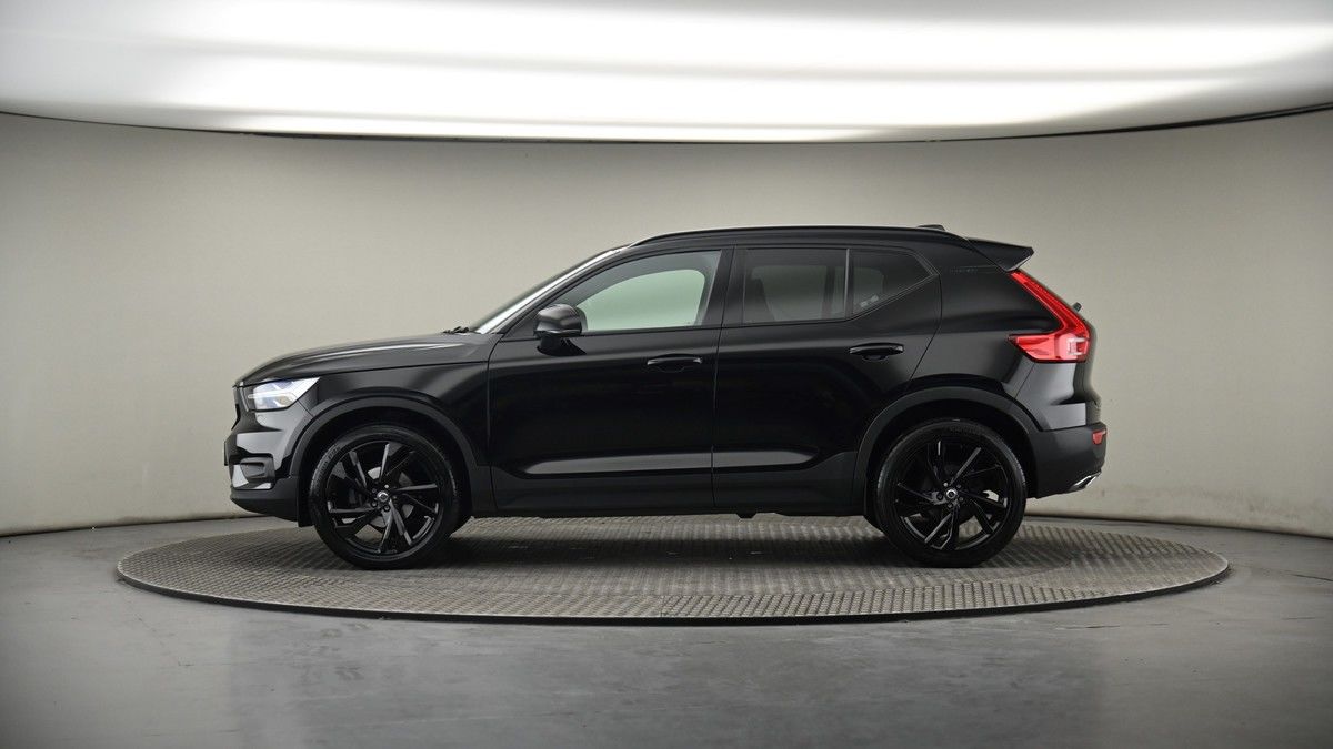 More views of Volvo XC40