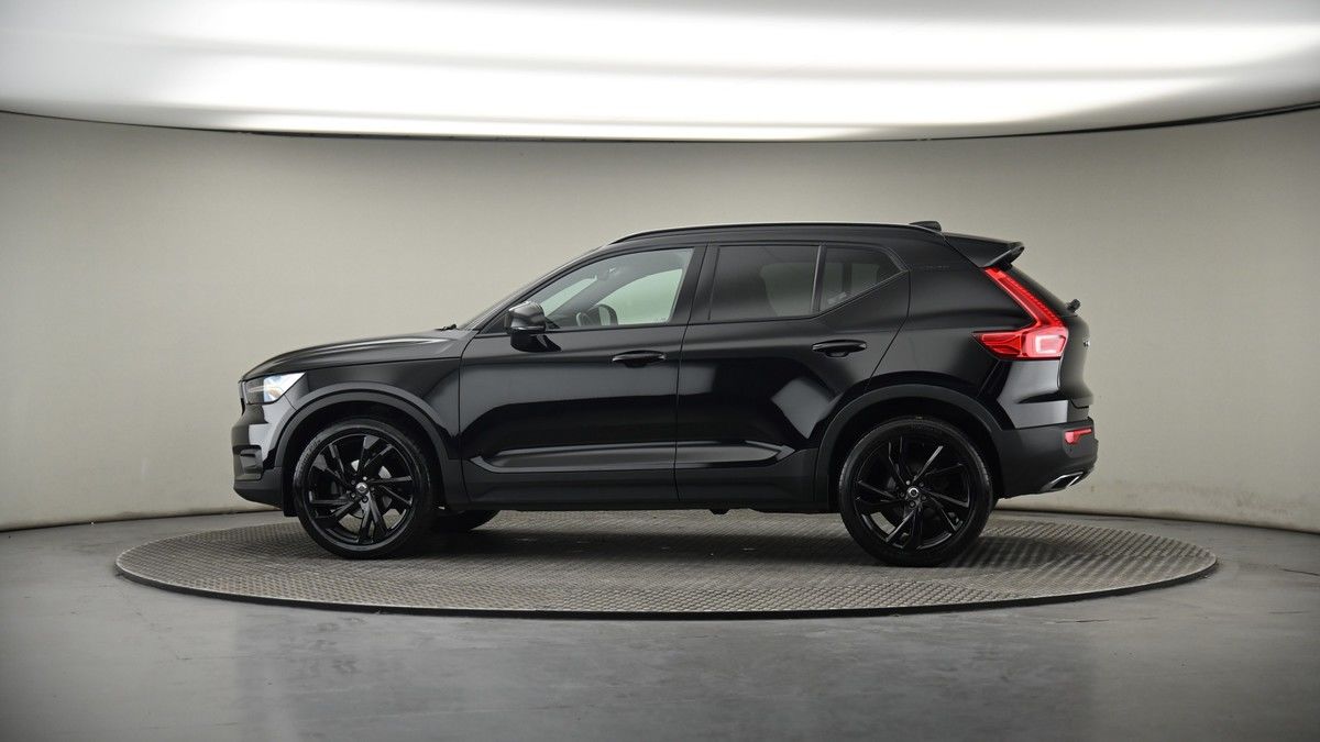 More views of Volvo XC40