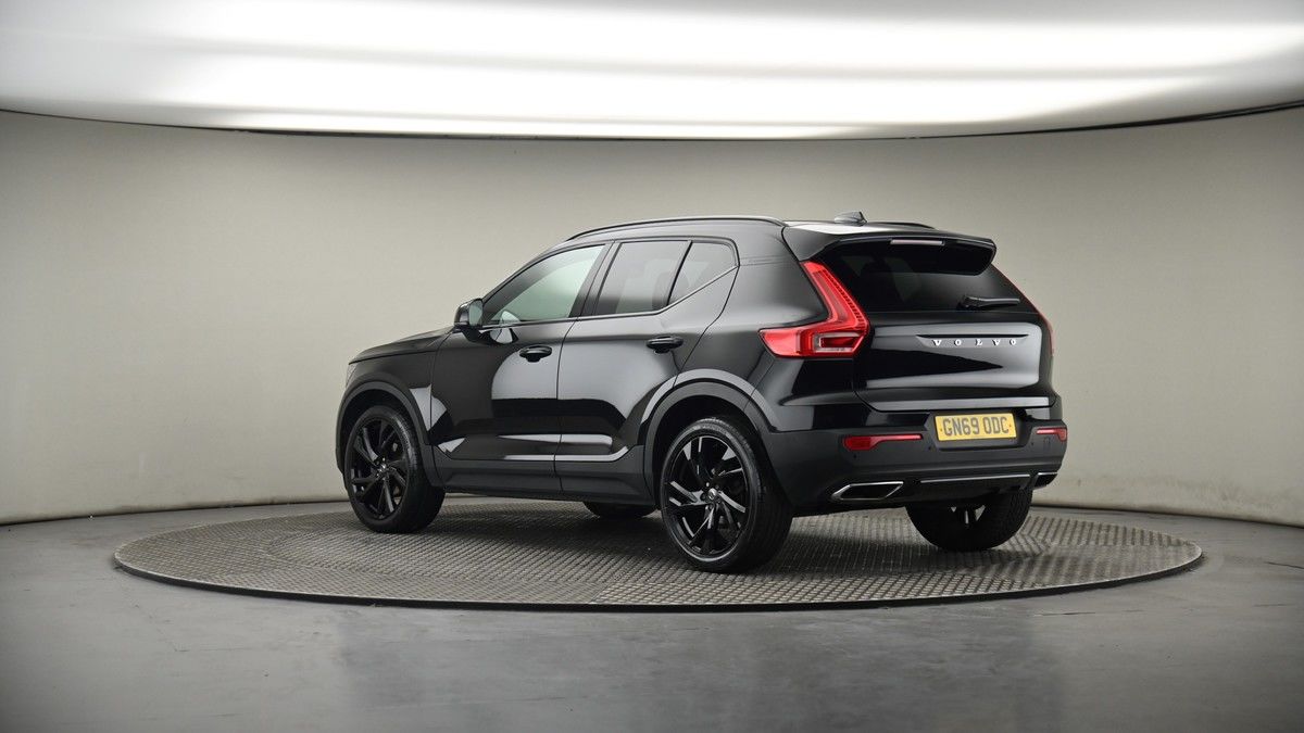 More views of Volvo XC40