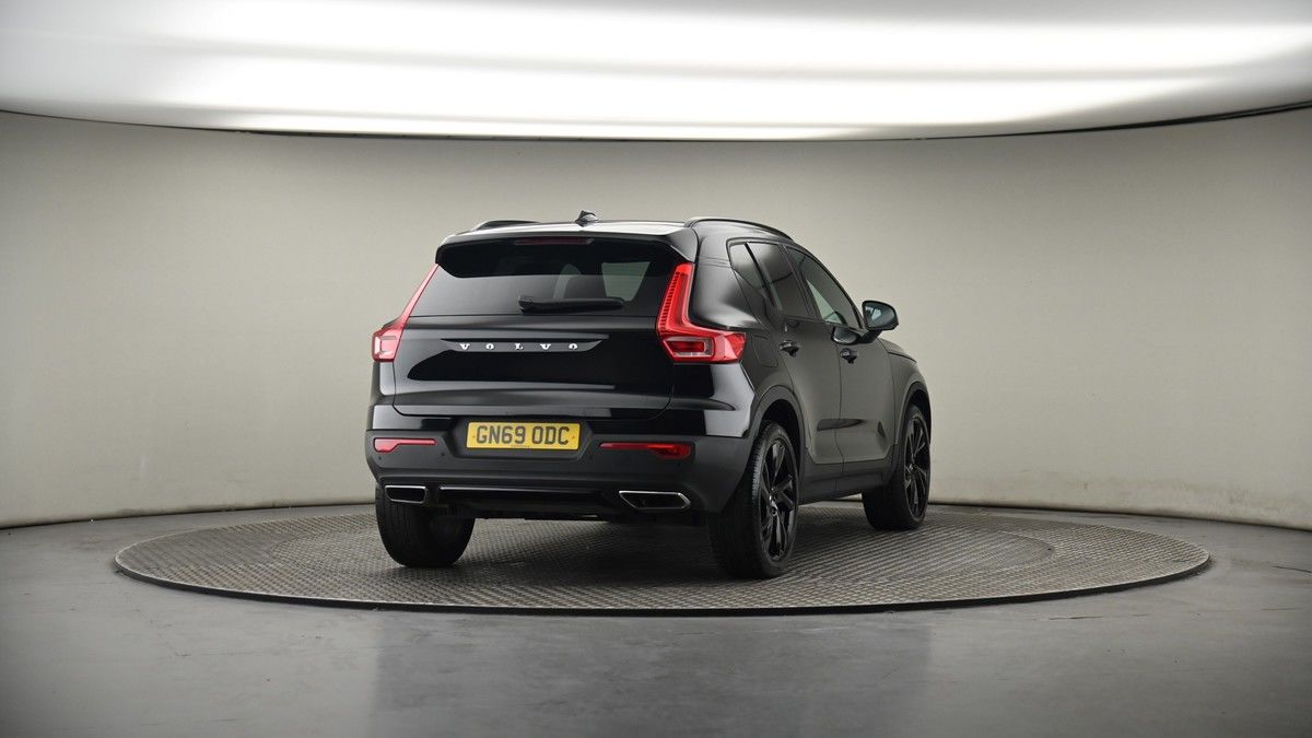 More views of Volvo XC40