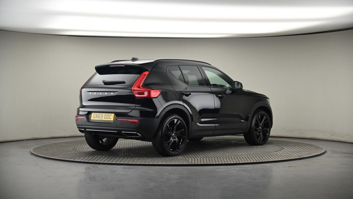 More views of Volvo XC40