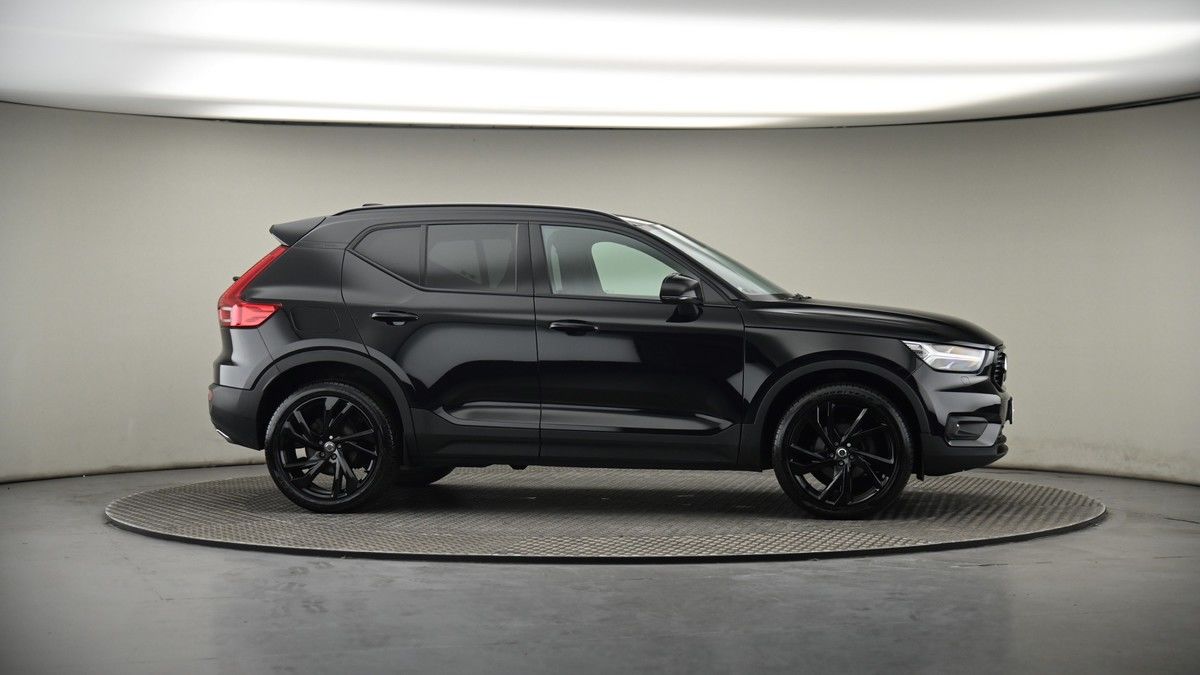 More views of Volvo XC40