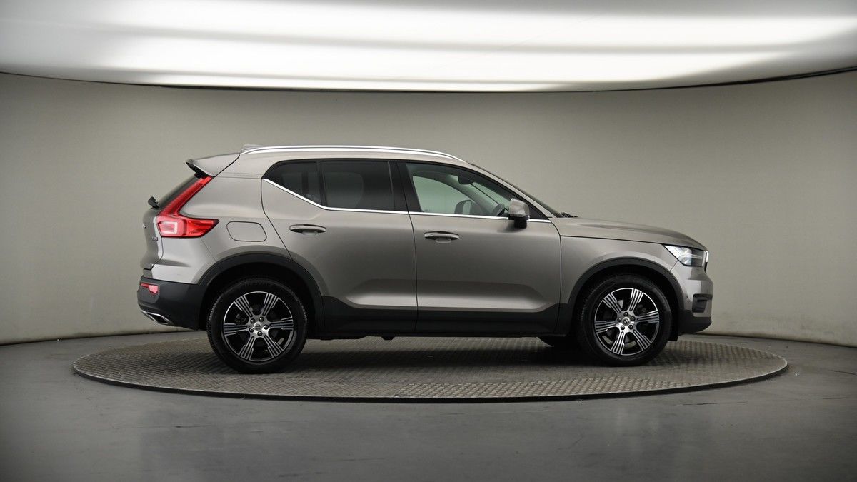 More views of Volvo XC40