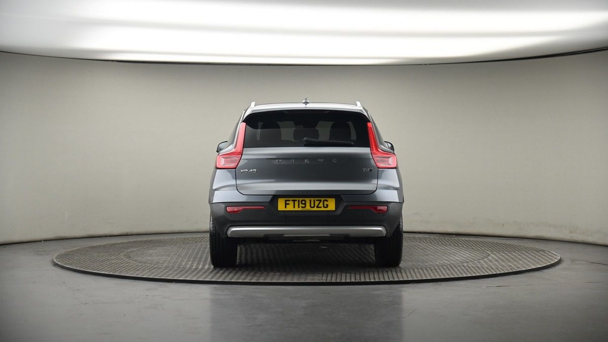 Volvo XC40 Image 17