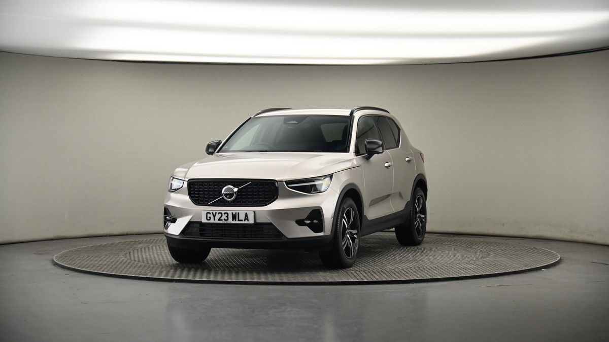 More views of Volvo XC40