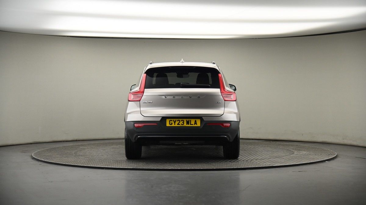 Volvo XC40 Image 17