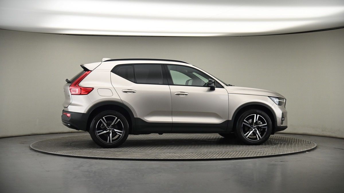 More views of Volvo XC40