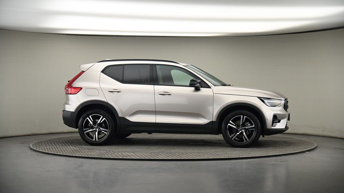 More views of Volvo XC40