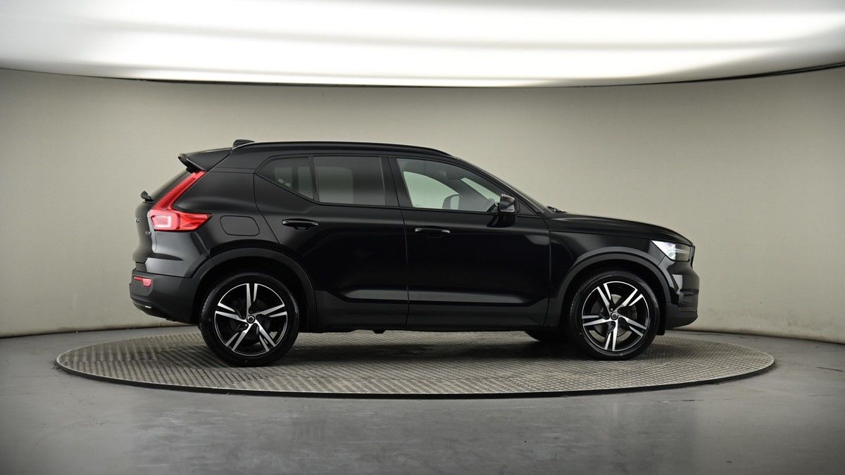 More views of Volvo XC40