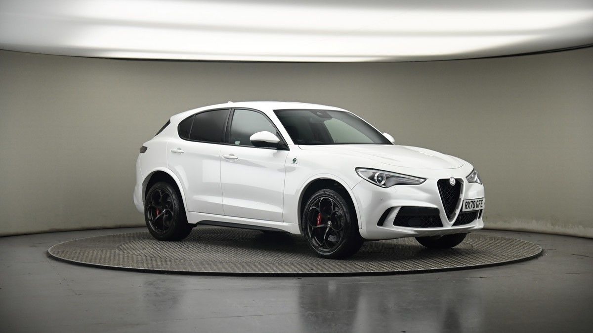 More views of Alfa Romeo Stelvio