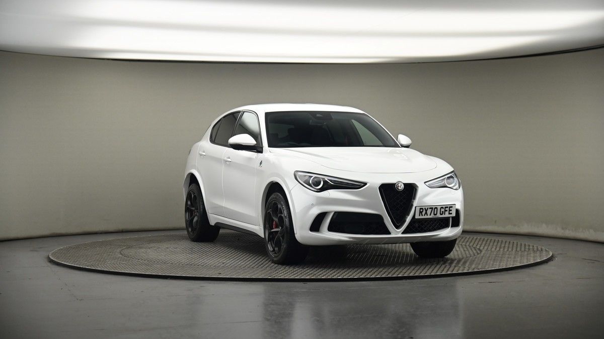 More views of Alfa Romeo Stelvio