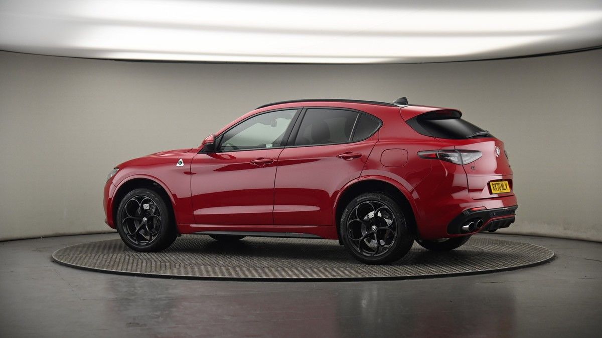 More views of Alfa Romeo Stelvio