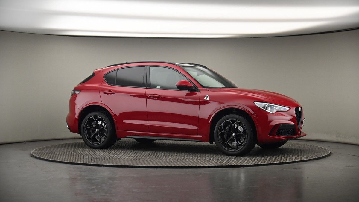 More views of Alfa Romeo Stelvio