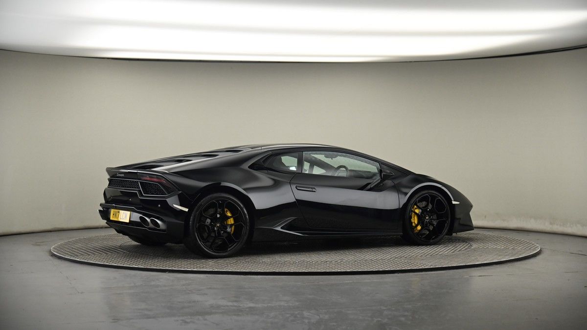 More views of Lamborghini Huracan