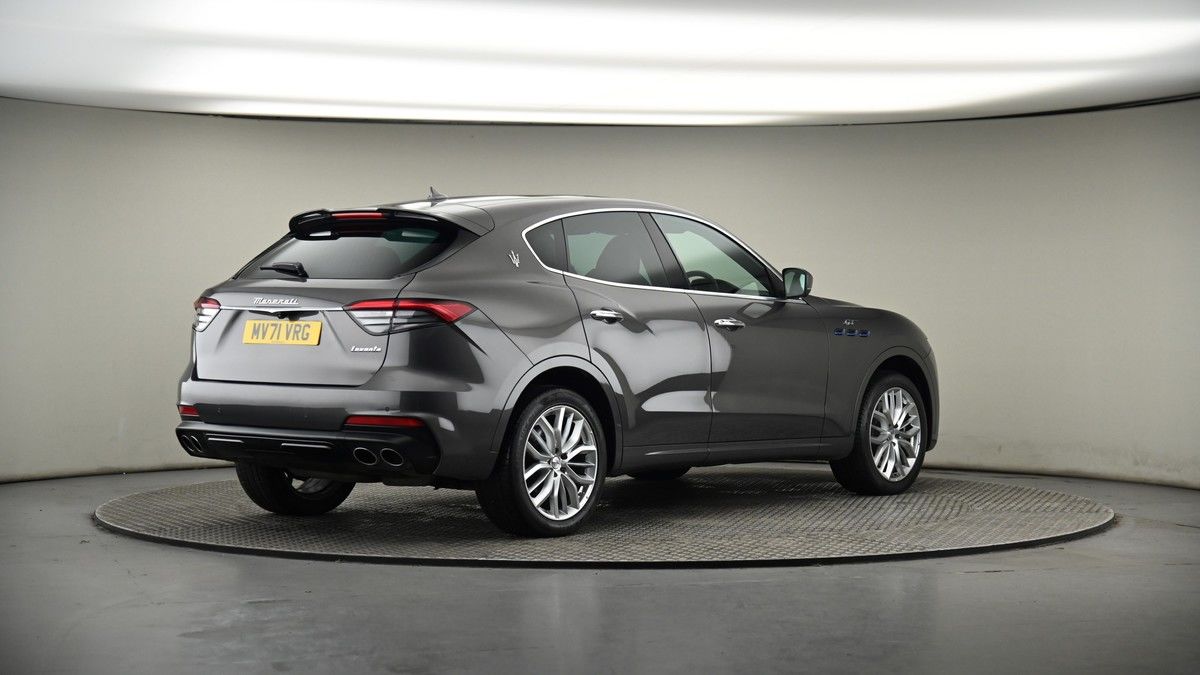 Maserati Levante Image 7