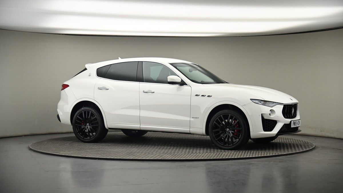 Maserati Levante Image 6