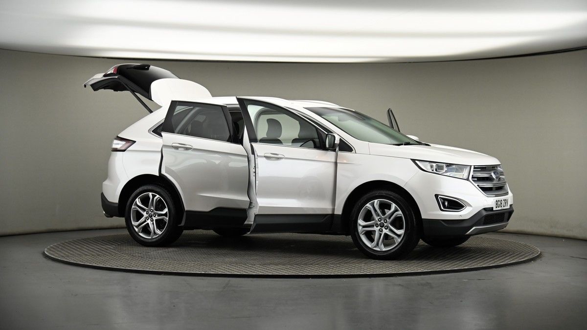 More views of Ford Edge