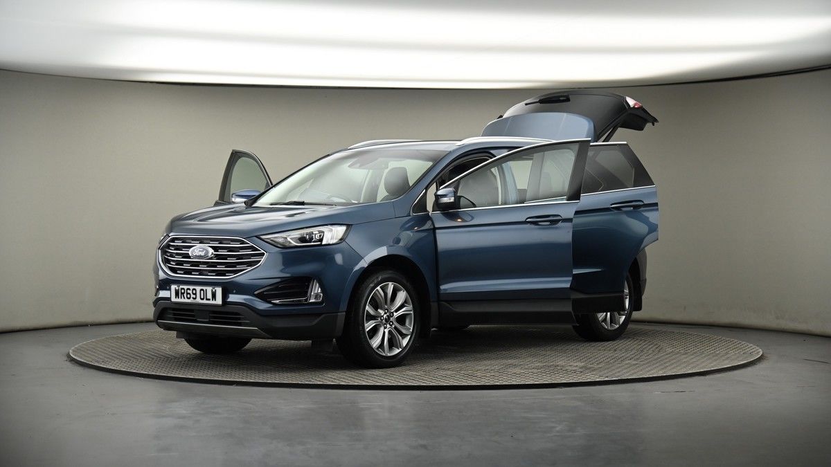 More views of Ford Edge