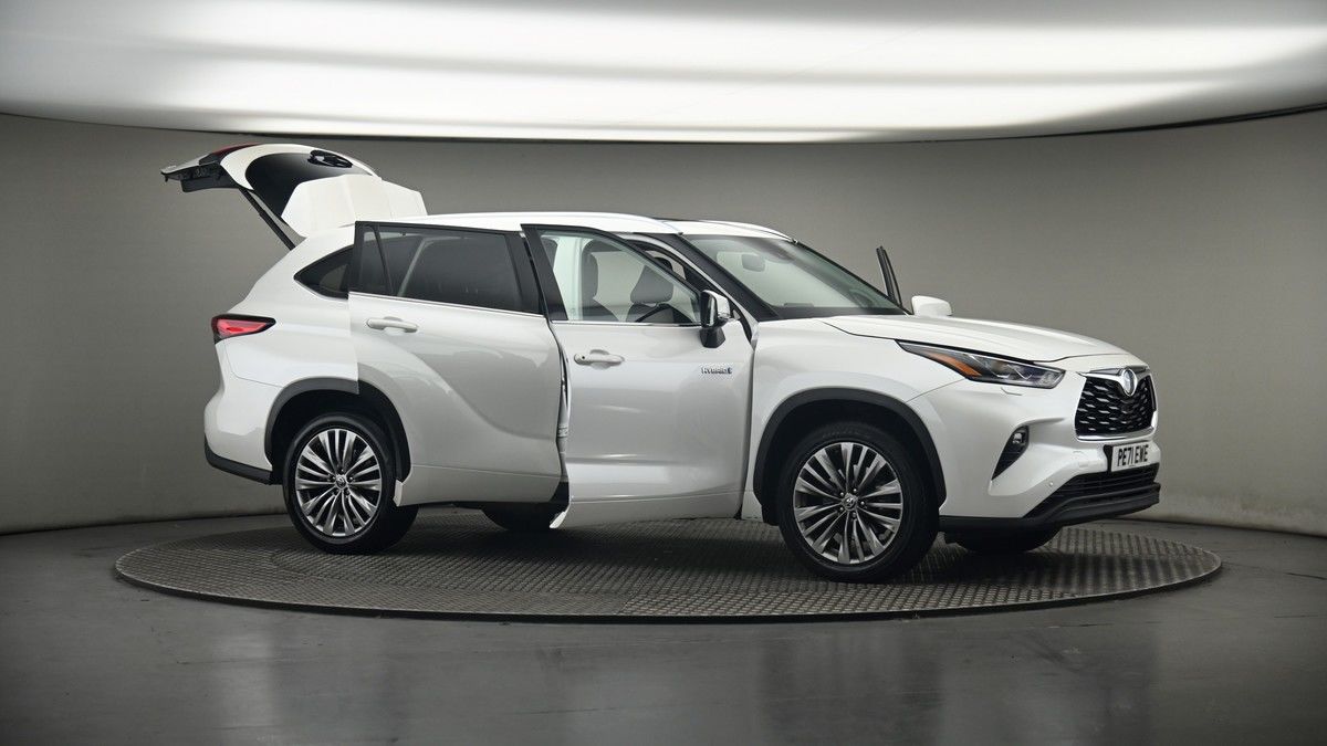 More views of Toyota Highlander