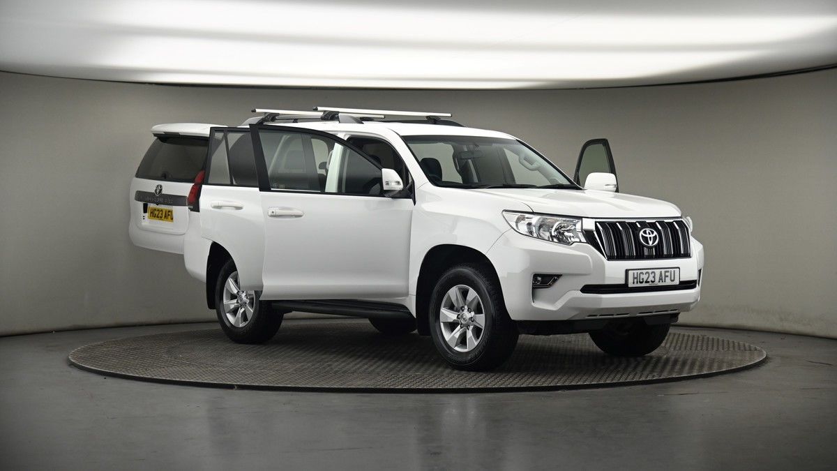 More views of Toyota Land Cruiser