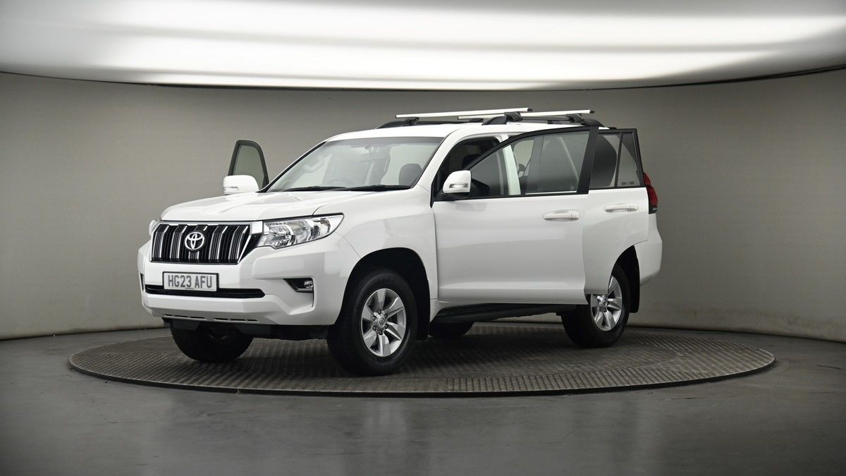 More views of Toyota Land Cruiser