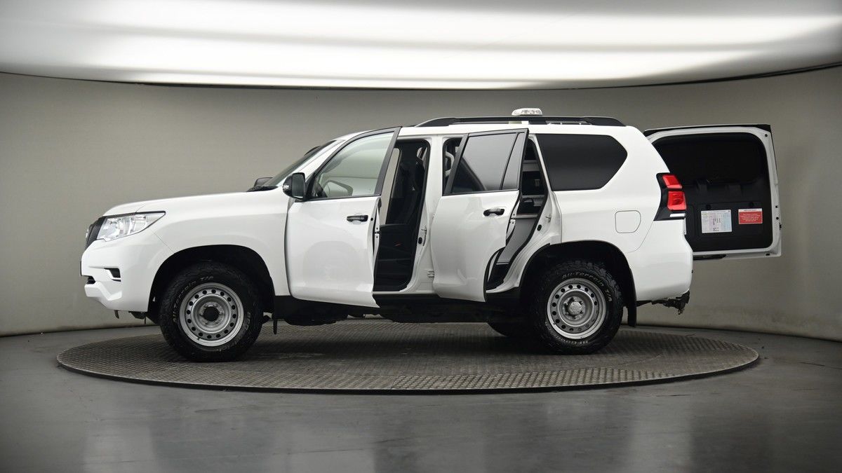 More views of Toyota Land Cruiser