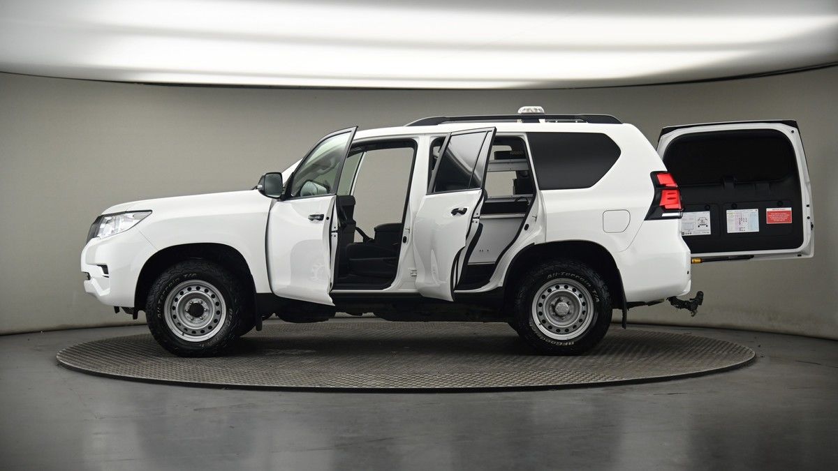 More views of Toyota Land Cruiser