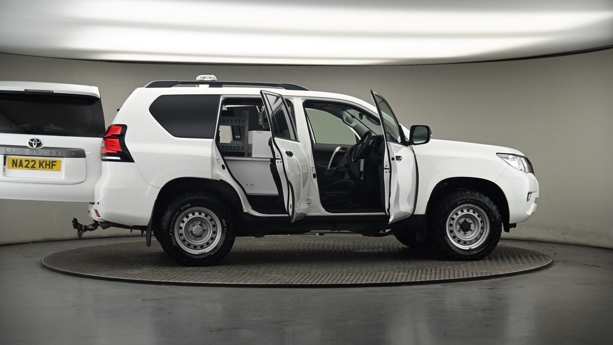 More views of Toyota Land Cruiser